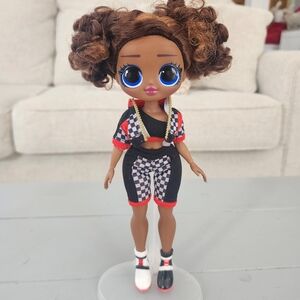 MGA LOL Surprise OMG Miss Glam Fashion Doll AA in Downtown Outfit Beautiful